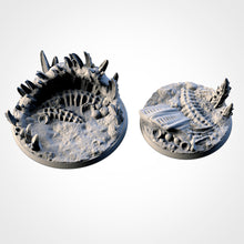 Load image into Gallery viewer, Magnetic Alien Bases (select your size) for miniatures
